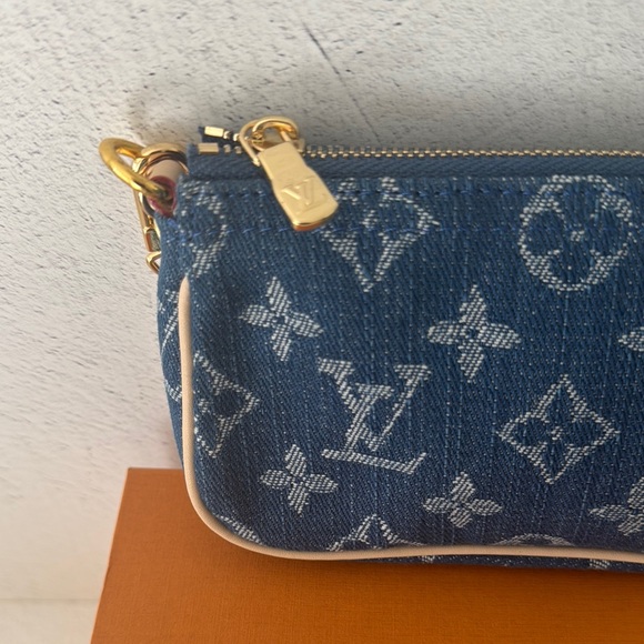 UPCYCLED Louis Vuitton Monogram Blue Denim Mini Pouchette - Picture 5 of 11